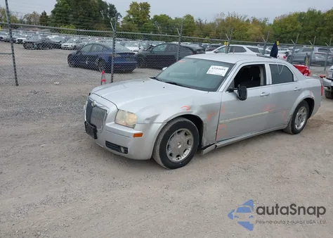 2005 Chrysler 300 Touring from USA, damaged, VIN 2C3AA53G85H687890